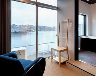 ذا كيزانتي هوتل - هيتا - غرفة معيشة