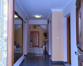 Blue Lagoon Luxury Apartment A1 - Argostoli - Hallway