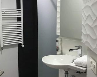 Smart-Tech Plaza Apartment - Salamanca - Bad