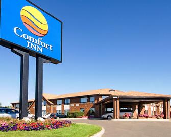 Comfort Inn Swift Current - Swift Current - Building