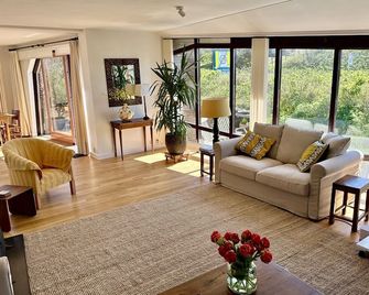 BERGEN AAN ZEE: beautiful, large holiday home near the beach! Only 2 min. walk - Bergen aan Zee - Wohnzimmer