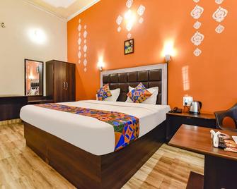 Fabhotel Kk Residency - Dehradun - Habitación