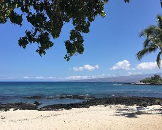 Enjoy a Hawaiian vacation in Paradise Stay at World Famous Mauna Lani Resort - Puako - Beach
