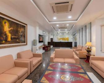 Hotel Ratnasambhava - Lumbini Sanskritik - Salónek