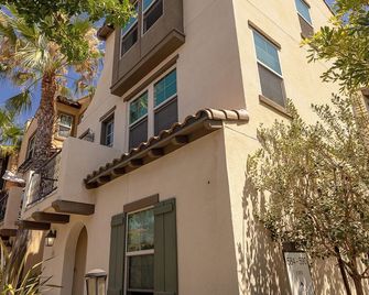 Luxury 4-bedroom house, California Adventure - Santa Ana - Gebäude
