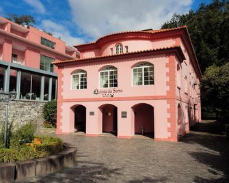 Bio Hotel - Hotel Quinta Da Serra - Camara de Lobos - Budova