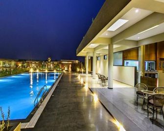 Araiya Gir,A Mavintara Resort - Sasan Gir - Pool