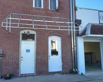 Charming pet-friendly suite in the heart of historic Apalachicola - Apalachicola - Gebouw