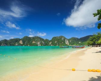 Phuphaya Seaview Resort - Adults Only - Ko Phi Phi - Strand