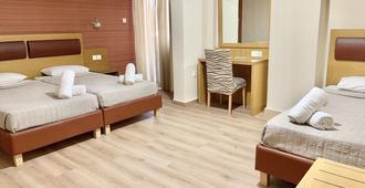 Hotel Flisvos - Kalamata - Bedroom