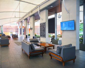 Harris Hotel Sentul City Bogor - Babakan Madang - Lobby