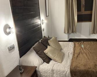 Valtisya Pool And Airport - Telde - Bedroom