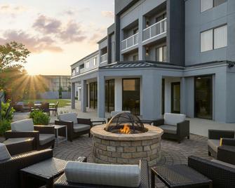 Courtyard by Marriott Indianapolis Northwest - Indianapolis - Patio