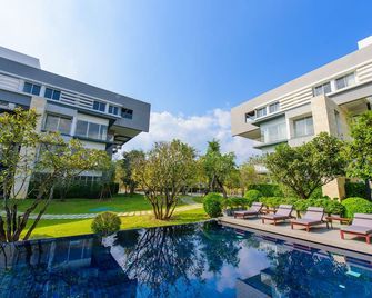 The Gallery Khao Yai Hotel And Residence - Ban Mo Takhian - Pool