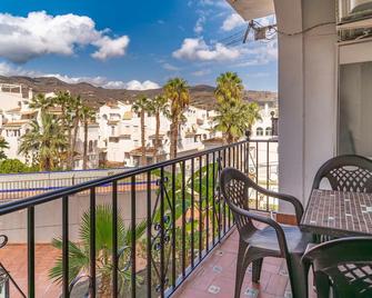 2 Bedroom Cozy Apartment In Almunecar - Almuñécar - Balcón