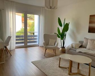 Eckberg Apartments - near City Centre & Nature - Baden-Baden - Huiskamer