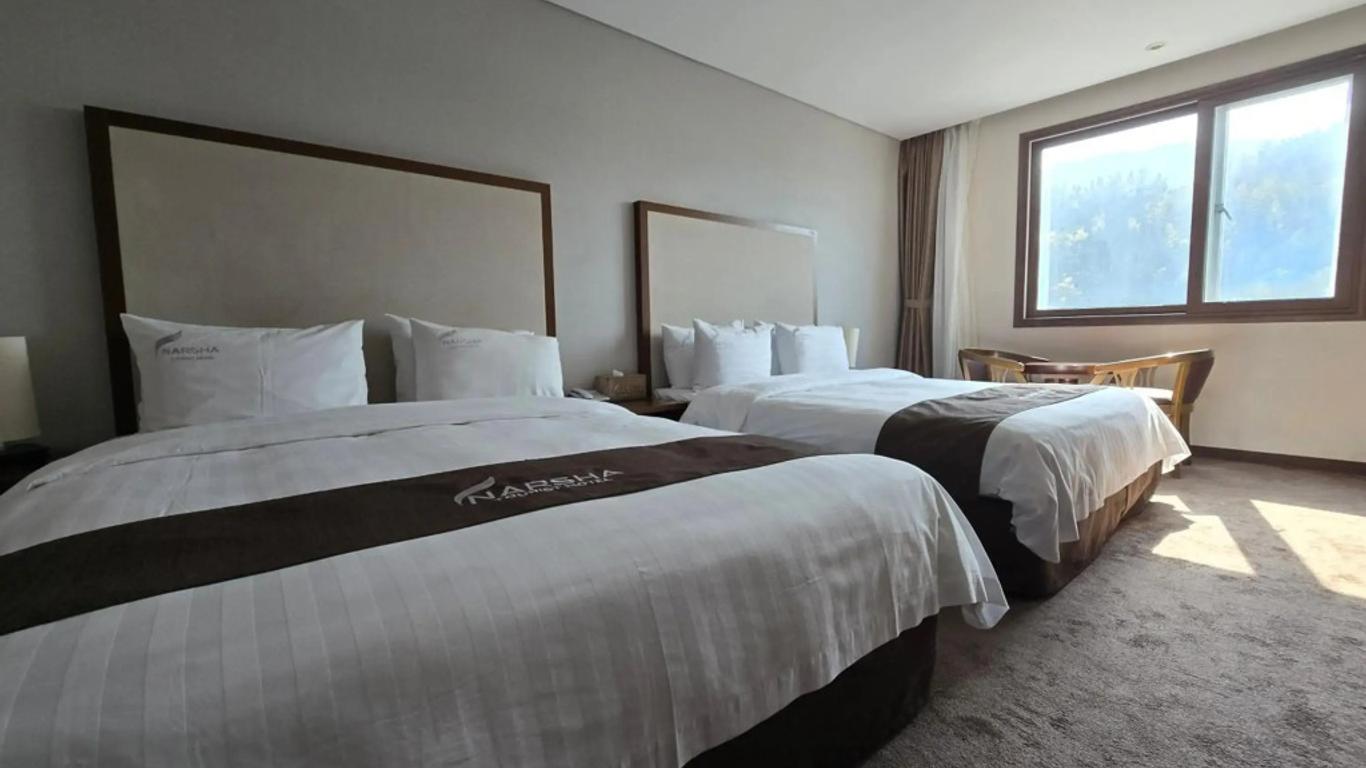 Yeosu Narsha Hotel