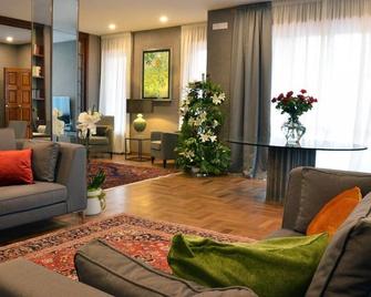 Borea Luxury B&B - Pescara - Living room