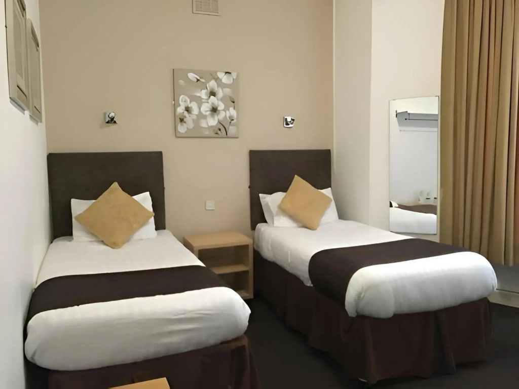 لورد نلسون هوتل