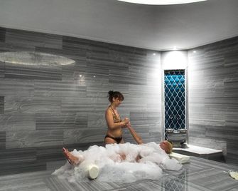 巴提汗海灘度假飯店及水療中心 - 庫薩達斯