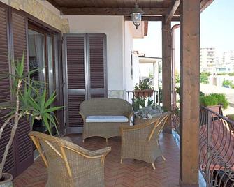 Bed &Breakfast Pinetamare - Castel Volturno - Balcone