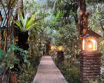 Mairood Resort - Ban Mai Rut - Außenansicht