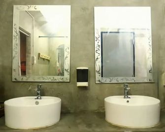 89 Bed & Studio Hostel - Phra Pradaeng