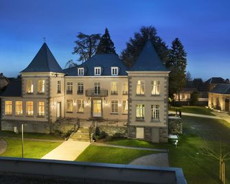 Manoir Le Carillon dOr - Maubeuge - Gebäude