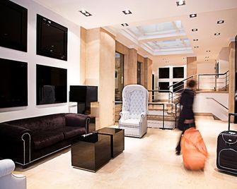 Hotel Clarin - אוביידו - לובי