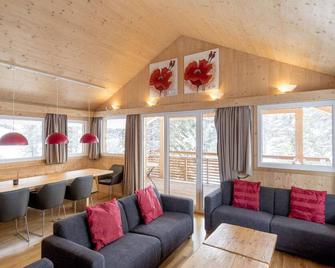 Amazing chalet with sauna - Turracherhöhe - Huiskamer