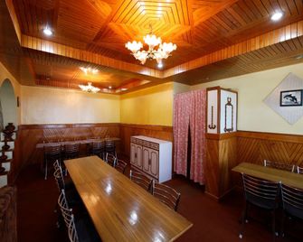 Hotel Oakwood Chail - Chail - Restaurant