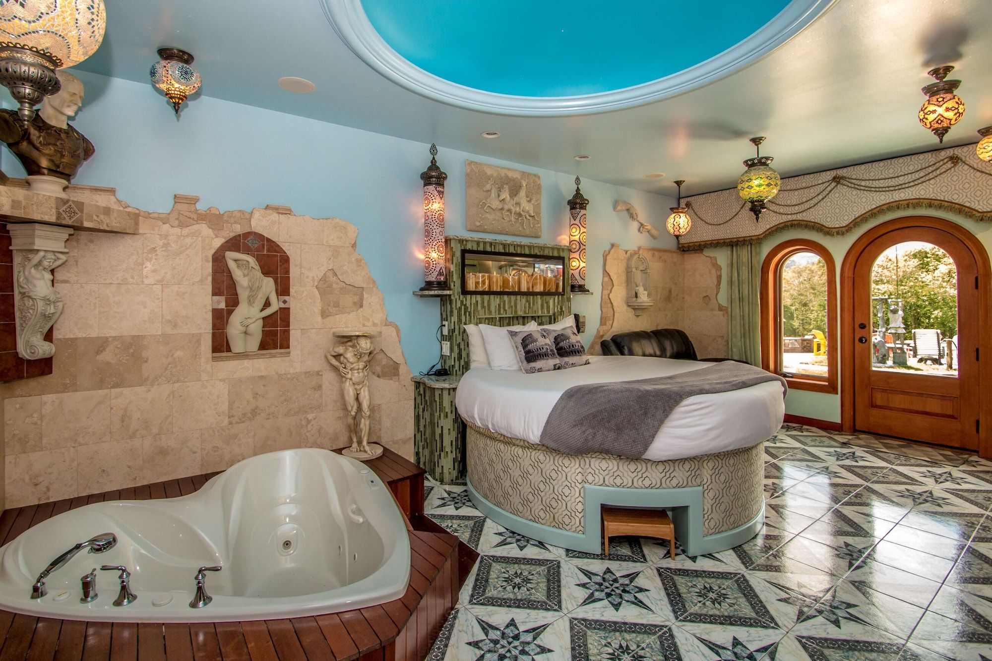 أدفينشر سويتس