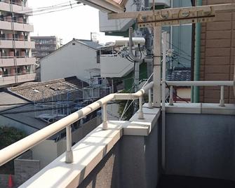 Happy Osaka House - Osaka - Balkon