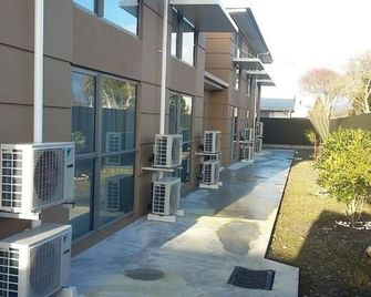 Stopforths Motel - Hokitika - Outdoor view