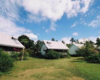Gina's Garden Lodges - Aitutaki - Gebouw