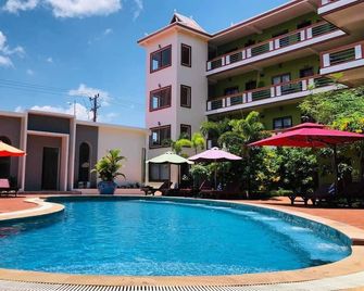 The Moon Kampot Boutique - Kampot - Pool