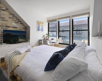 Architect-Designed Studio Retreat in Surry Hills - Sídney - Habitación