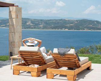 Sun rise villas - Ammouliani - Innenhof