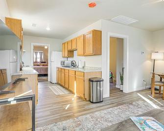 3 Mi to Elephant Butte Lake Cozy Retreat! - Truth or Consequences - Keuken
