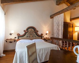 Locanda Antiche Macine - Santarcangelo di Romagna - Bedroom