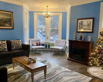 2 Master Bedrooms-Kings - Jim Thorpe - Huiskamer