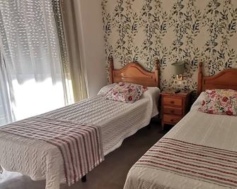 Hotel Corona de Atarfe - Atarfe - Habitación