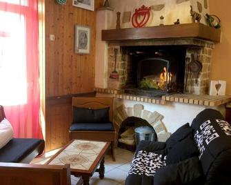 Chambre d'hôte le Marais - Saint-Gervais - Living room