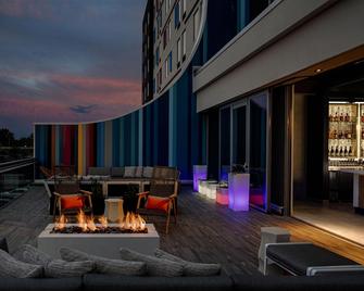 Aloft Columbus University District - Columbus - Patio