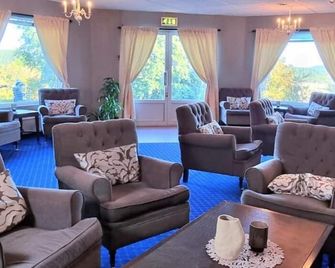 Storstua Omsorg og konferansesenter - Royken - Lounge