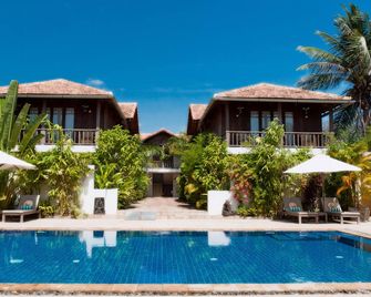 Bambu Hotel - Battambang - Bazén