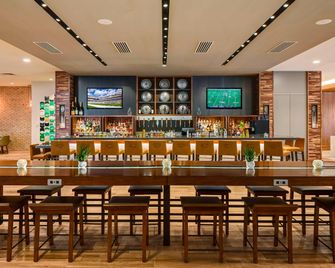 North Charleston Marriott - נורת' צ'רלסטון - בר