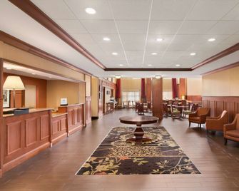 Hampton Inn & Suites Williamsburg Historic District - Williamsburg - Lounge