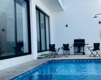 Casa Top Horizonte - Pérula - Pool