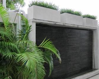 189 Resort - Bangkok - Outdoors view